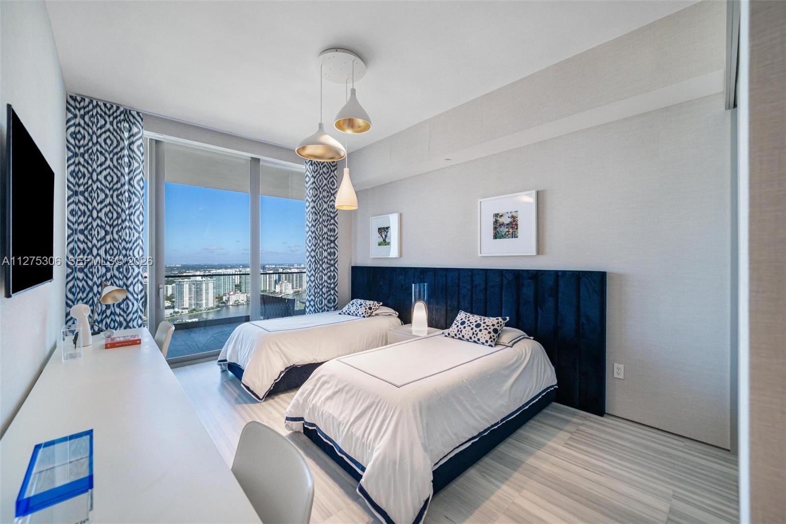 18975 E Collins Ave #3802 Sunny Isles Beach, FL 33160