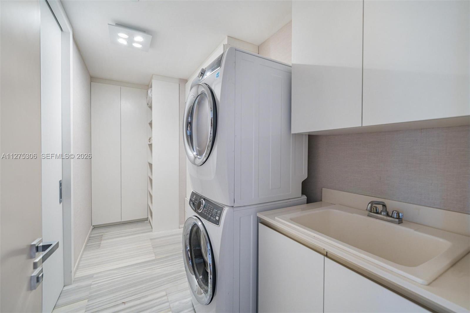 18975 E Collins Ave #3802 Sunny Isles Beach, FL 33160