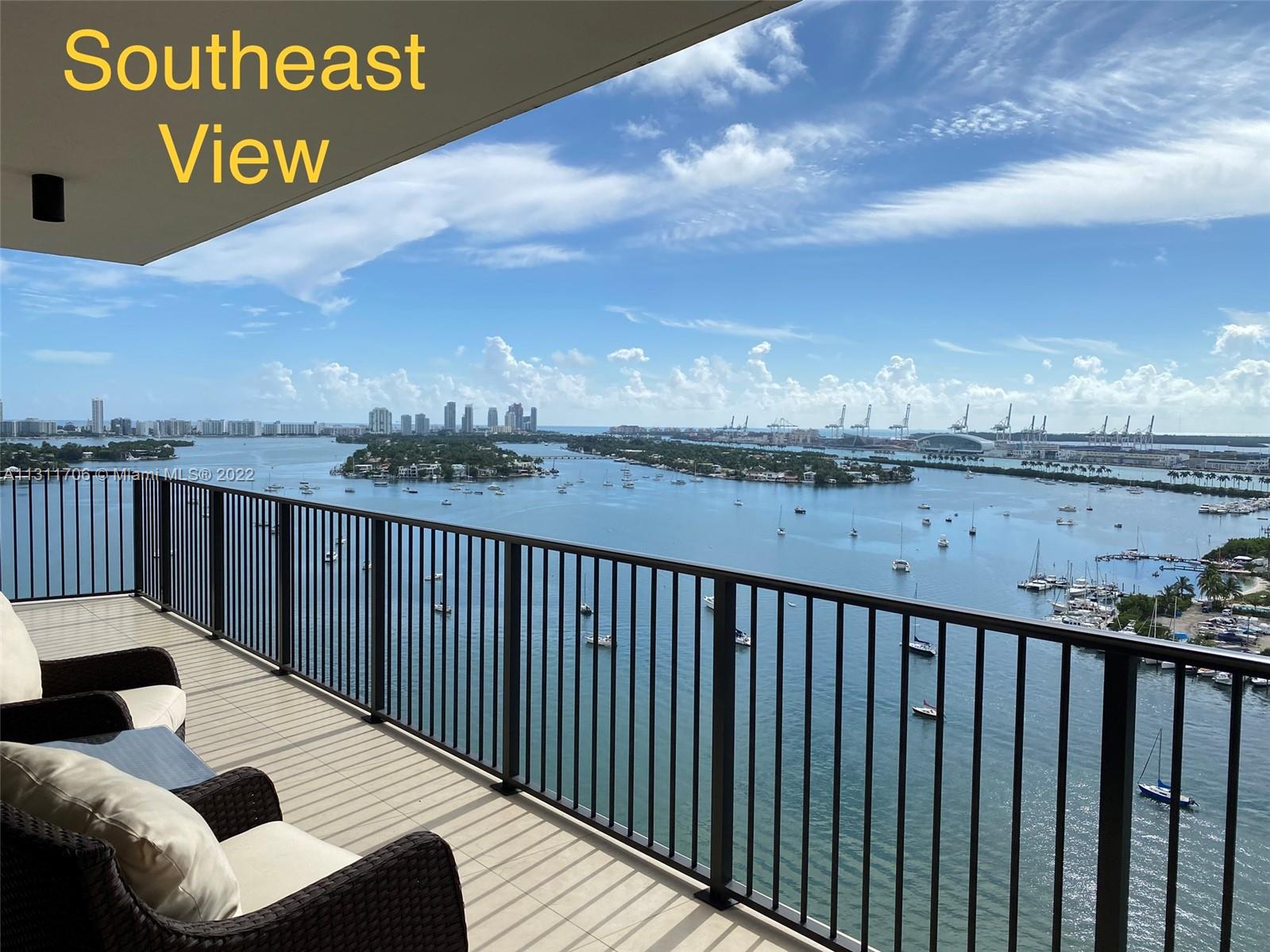 1000 Venetian Way #1902