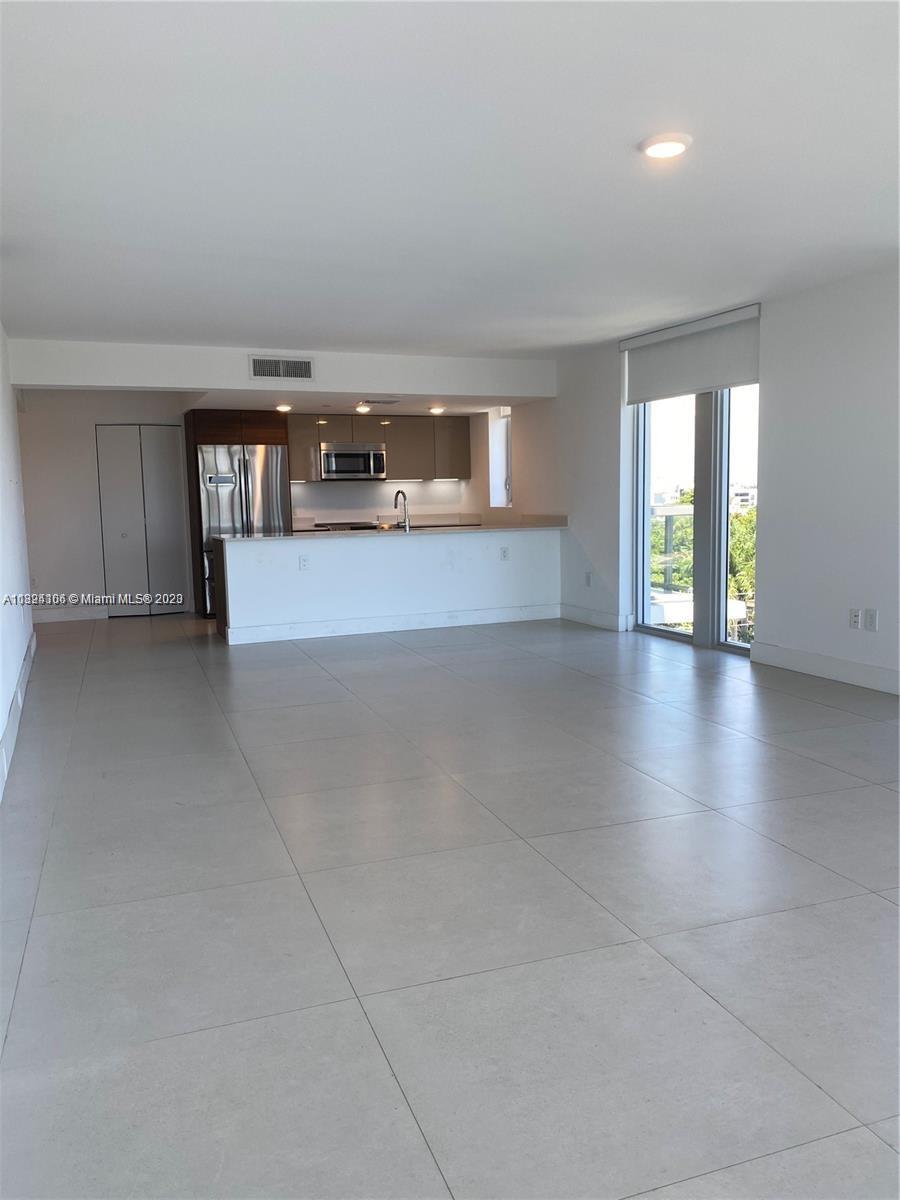 9261 E Bay Harbor Dr #702