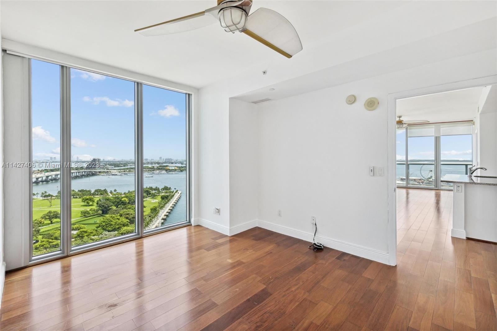 888 Biscayne Blvd #2208 Miami, FL 33132