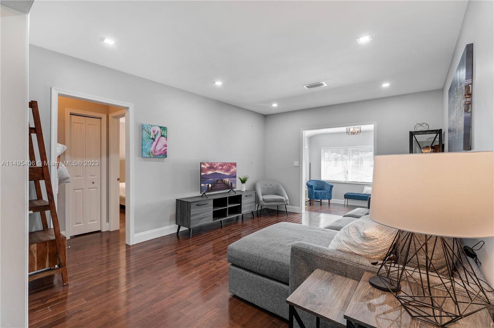 2465 SW 21st Ter,Miami, FL 33145