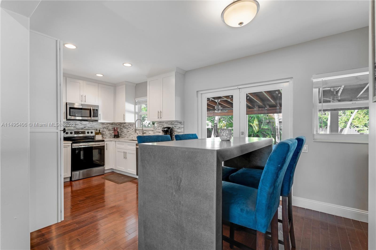 2465 SW 21st Ter,Miami, FL 33145