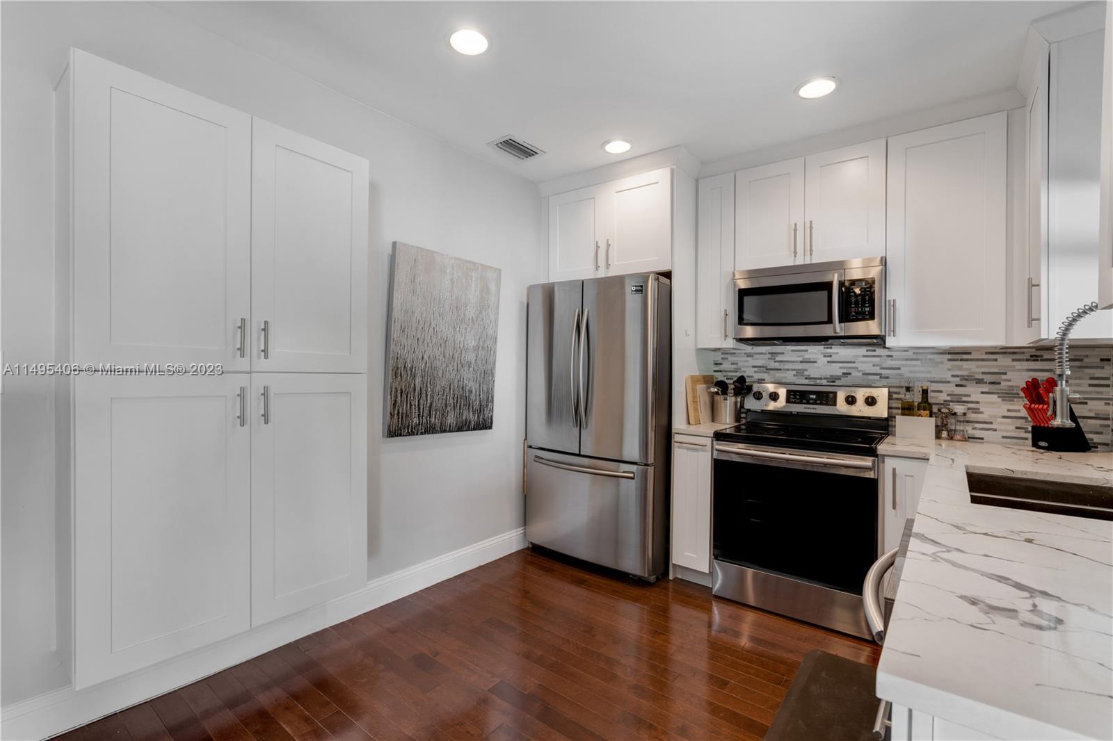 2465 SW 21st Ter,Miami, FL 33145