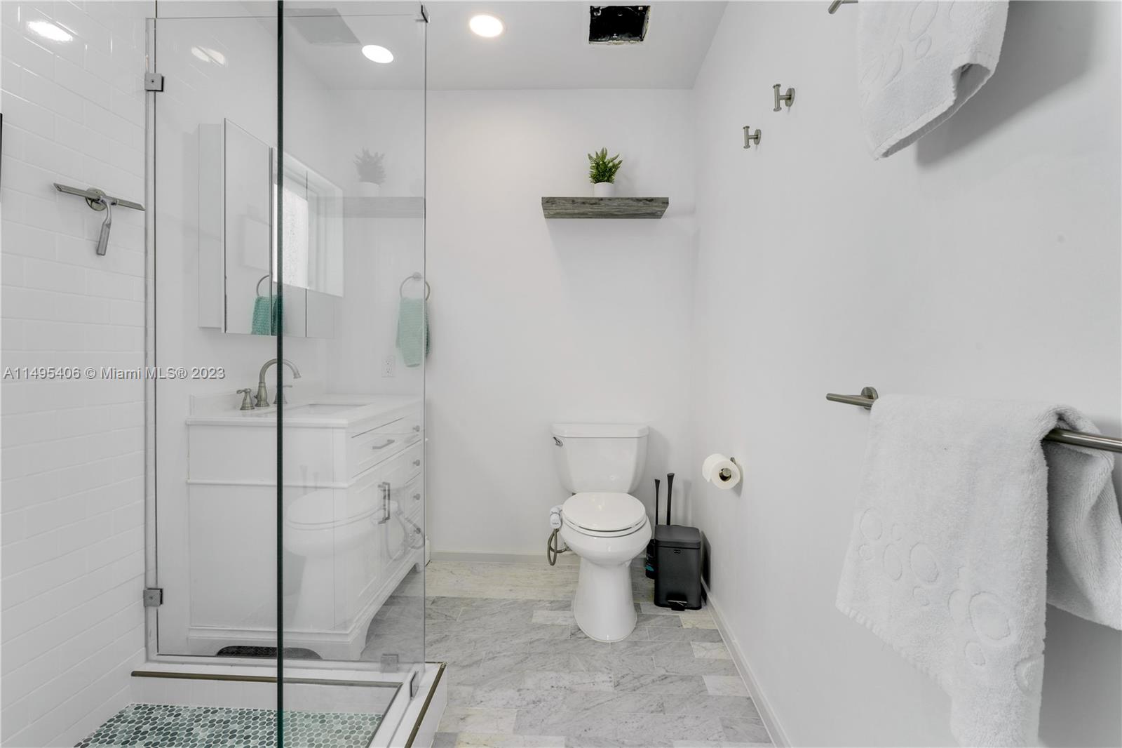 2465 SW 21st Ter,Miami, FL 33145