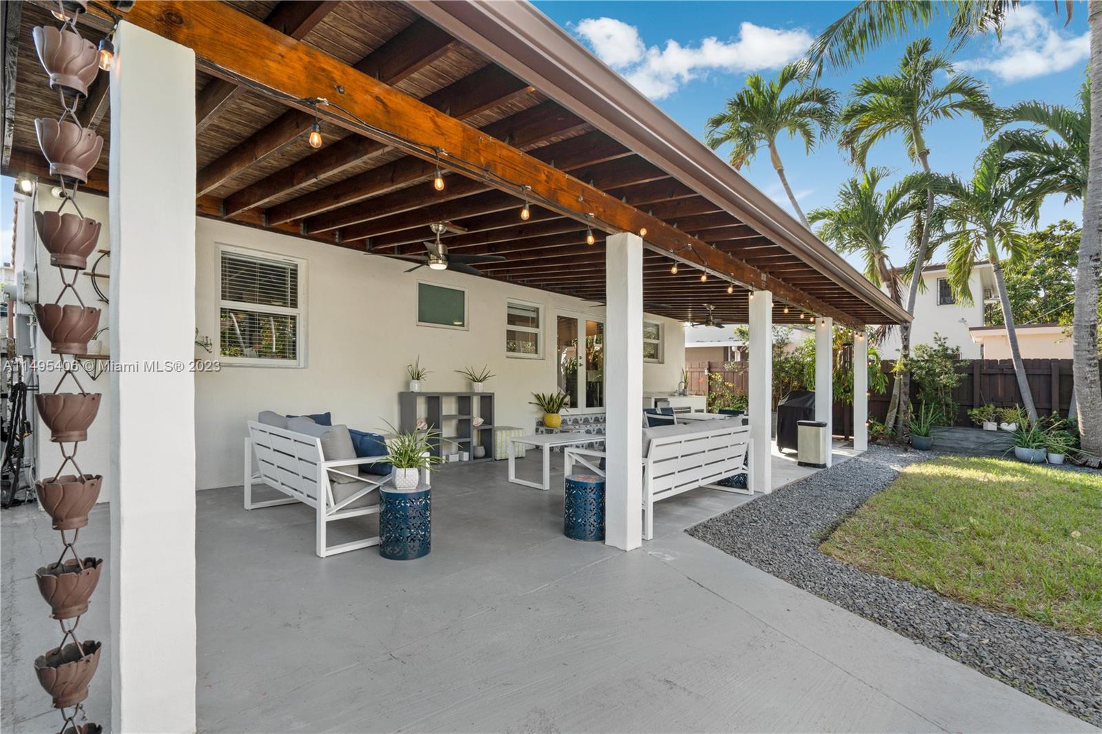 2465 SW 21st Ter,Miami, FL 33145