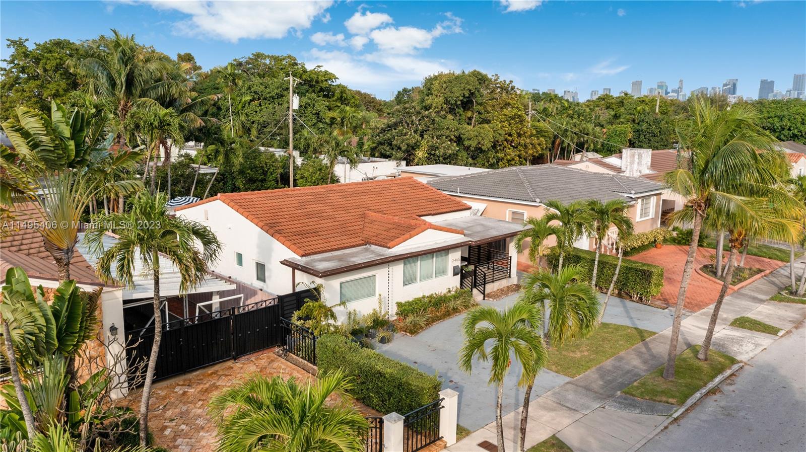 2465 SW 21st Ter,Miami, FL 33145