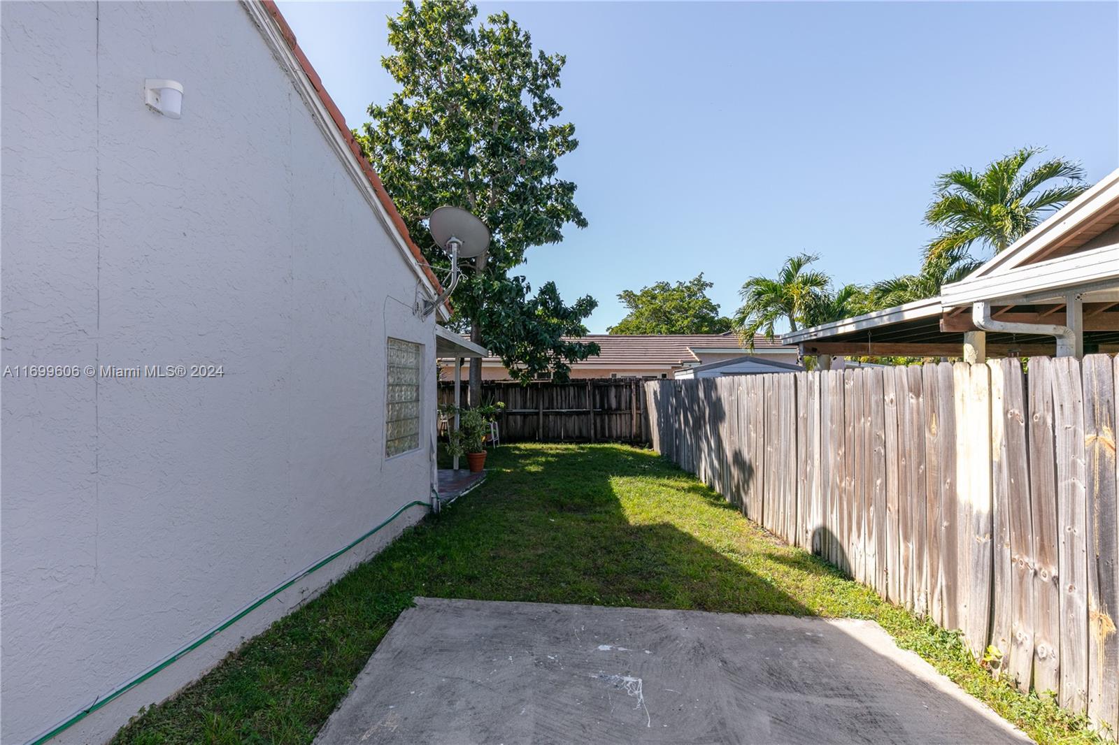 19662 NW 62nd Ct,Hialeah, FL 33015