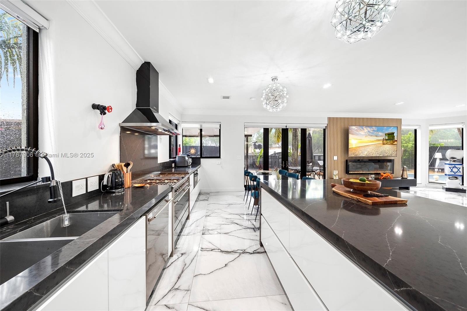 3400 NE 164th St North Miami Beach, FL 33160