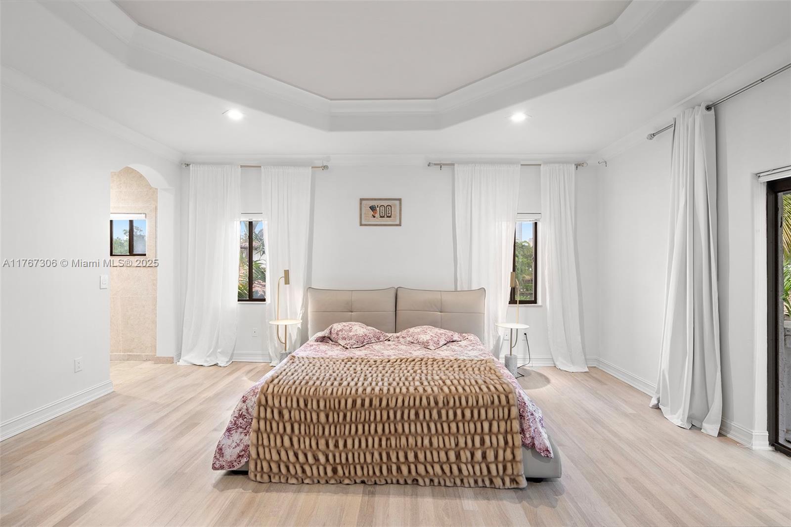 3400 NE 164th St North Miami Beach, FL 33160