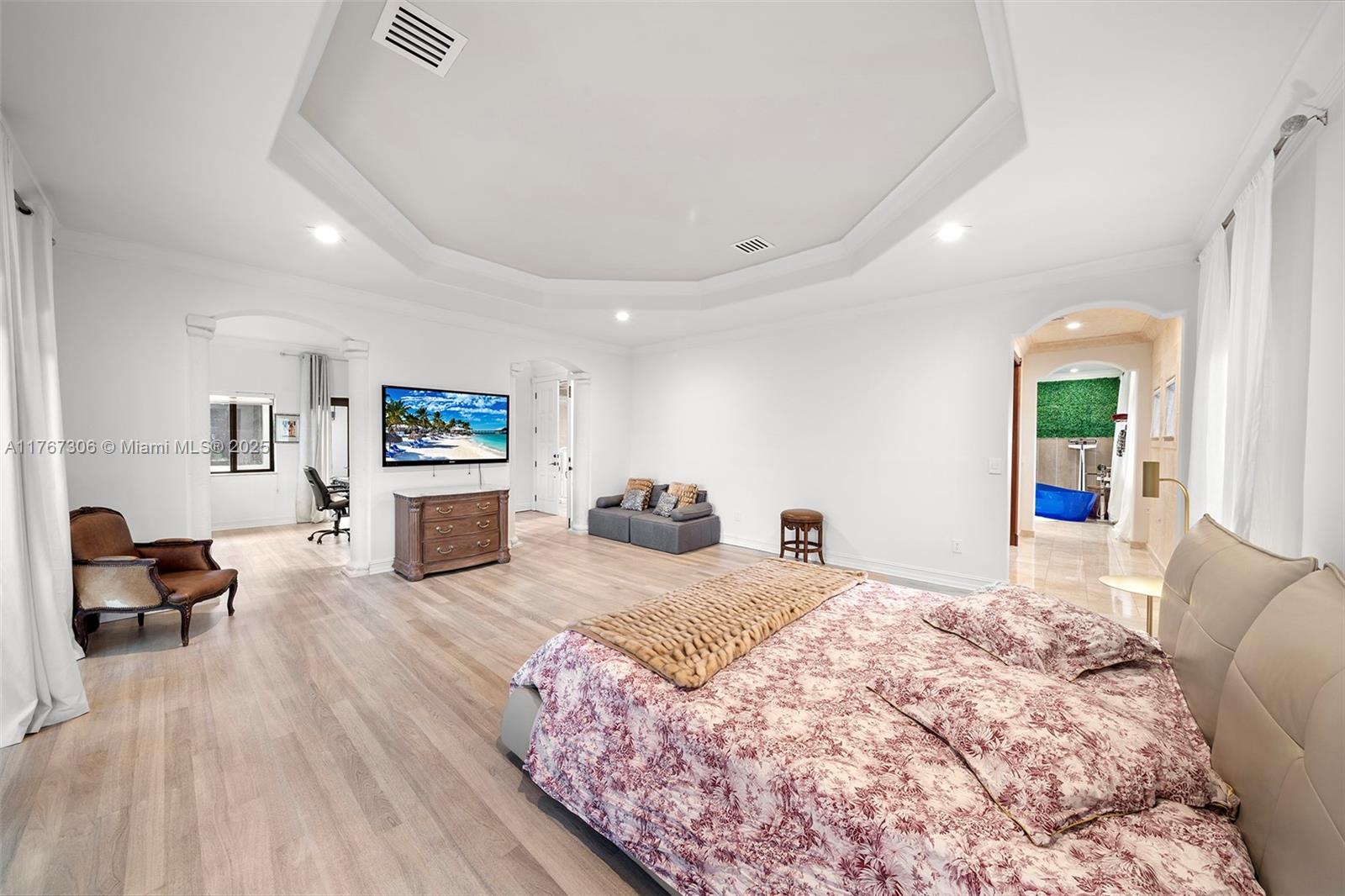 3400 NE 164th St North Miami Beach, FL 33160