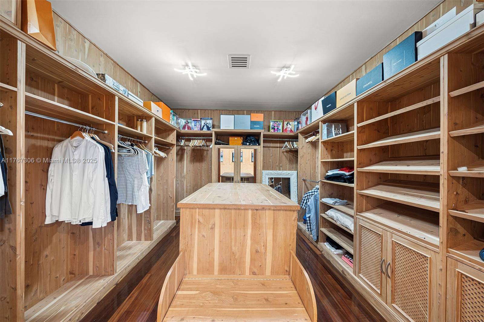 3400 NE 164th St North Miami Beach, FL 33160