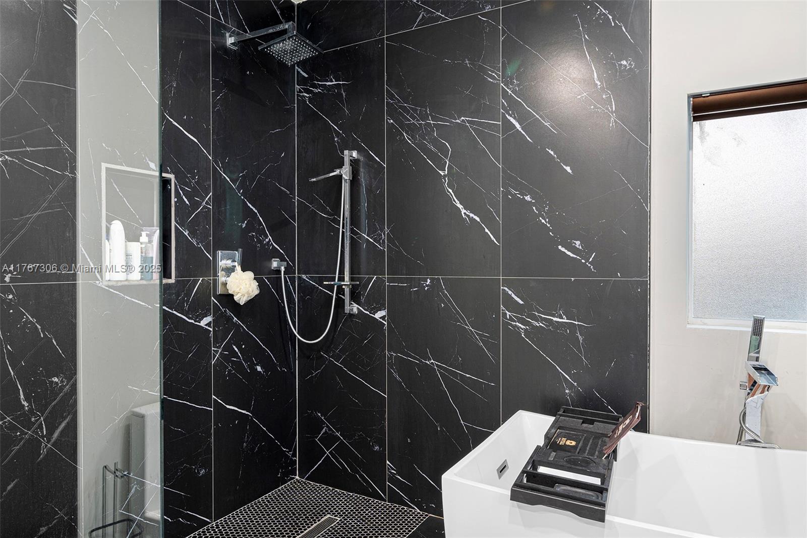 3400 NE 164th St North Miami Beach, FL 33160