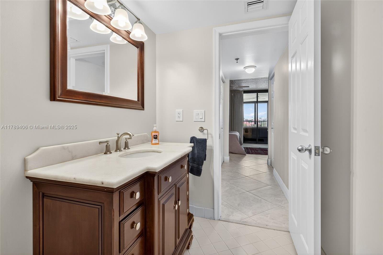 19800 Sandpointe Bay Dr #506 Tequesta, FL 33469