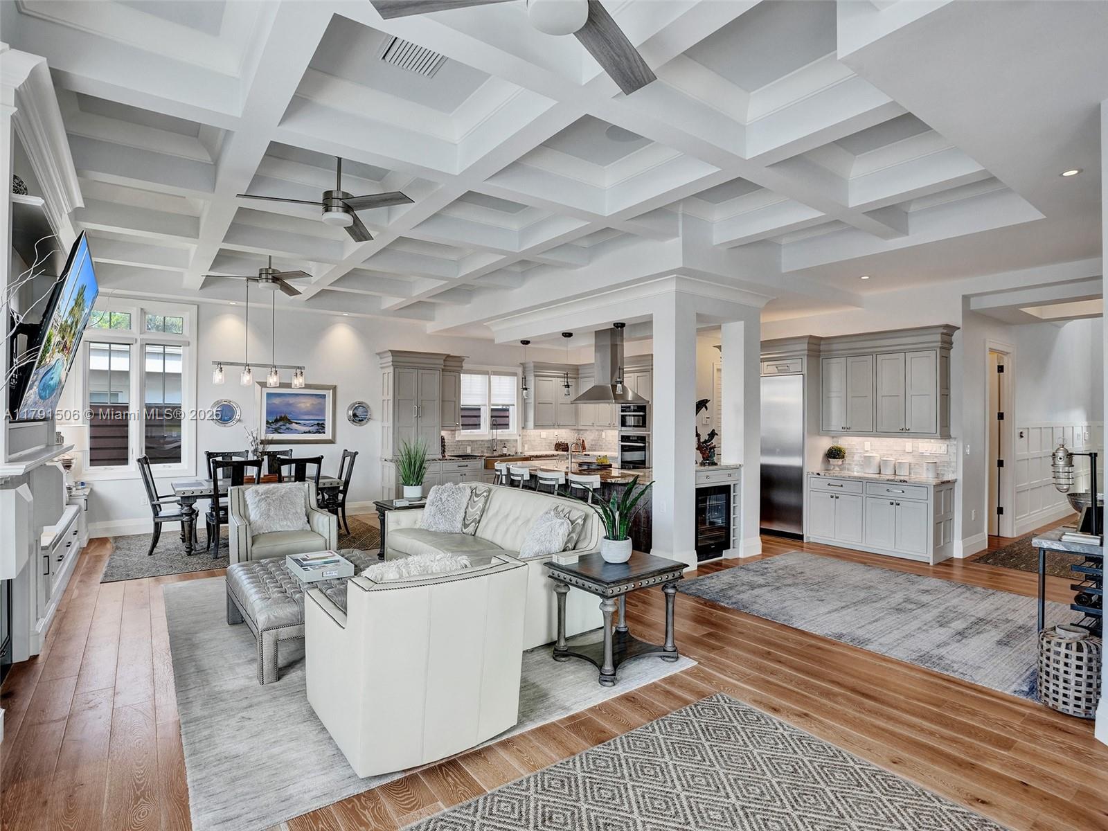 2340 NE 48th St Lighthouse Point, FL 33064