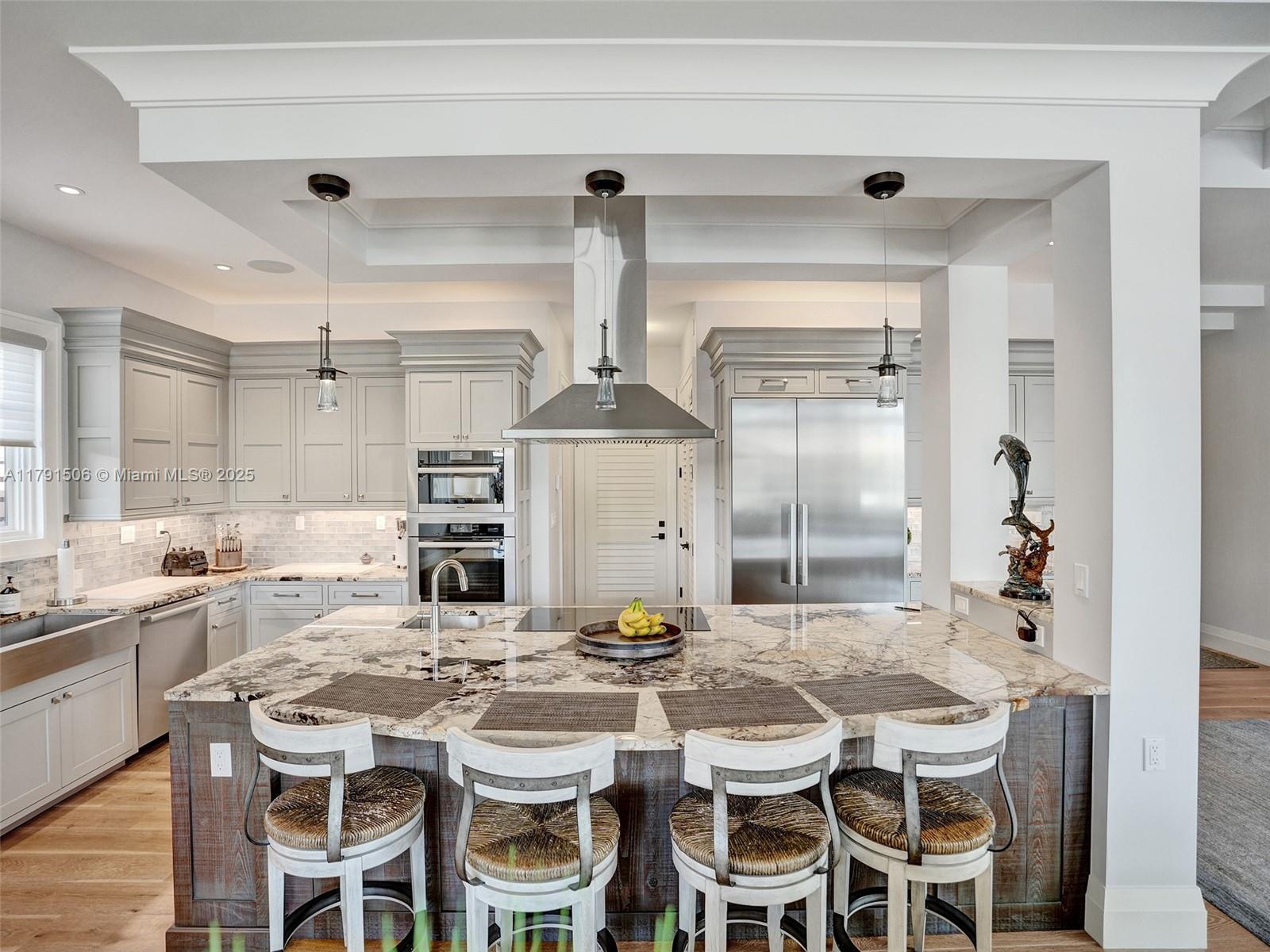 2340 NE 48th St Lighthouse Point, FL 33064