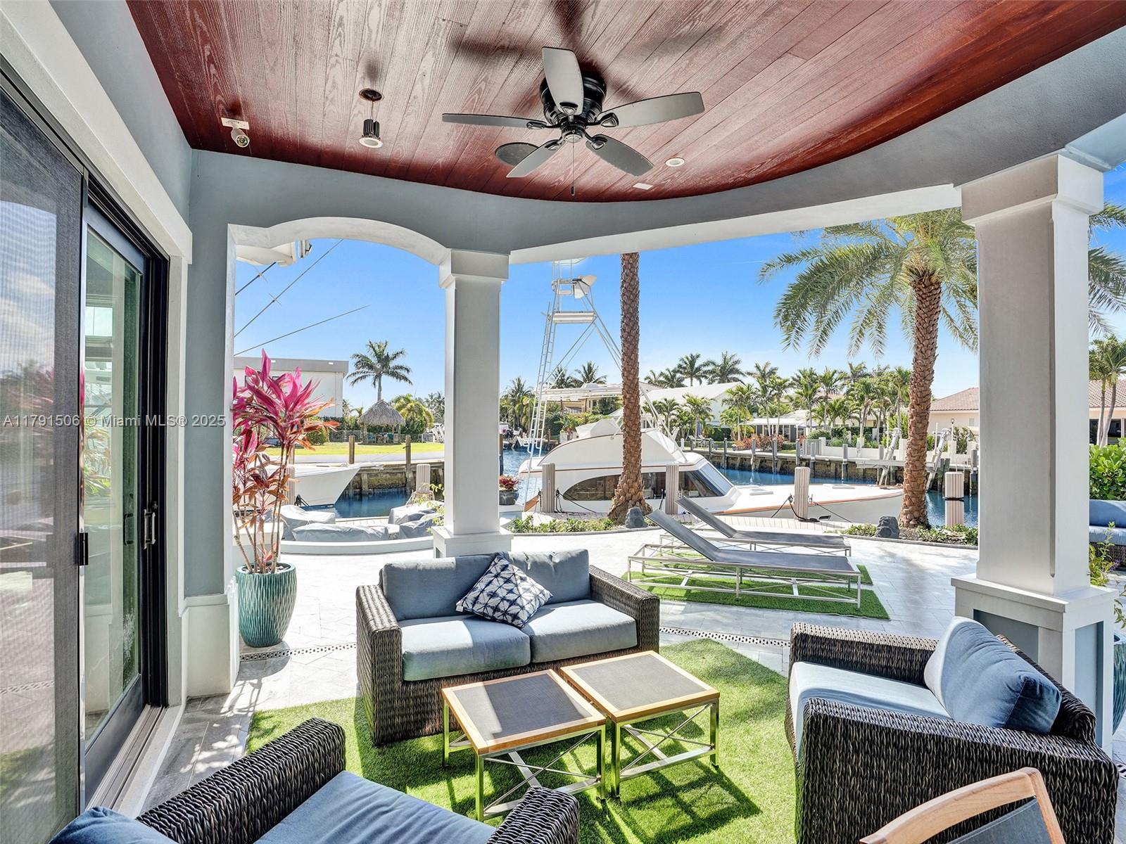 2340 NE 48th St Lighthouse Point, FL 33064