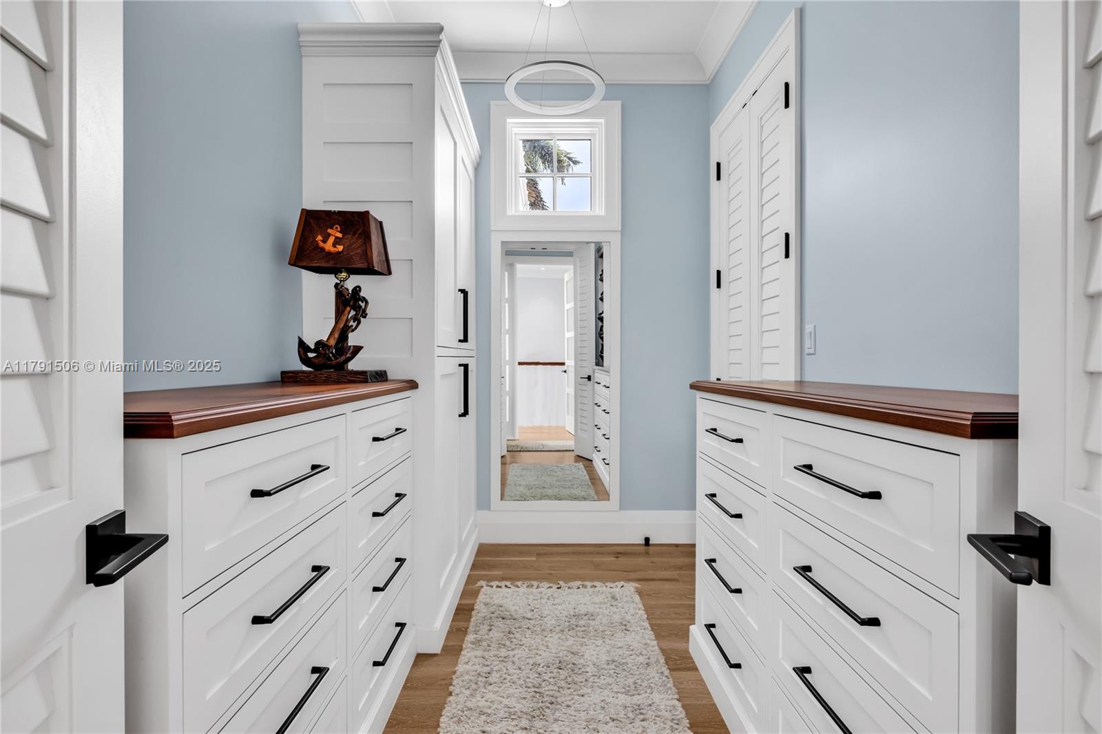 2340 NE 48th St Lighthouse Point, FL 33064