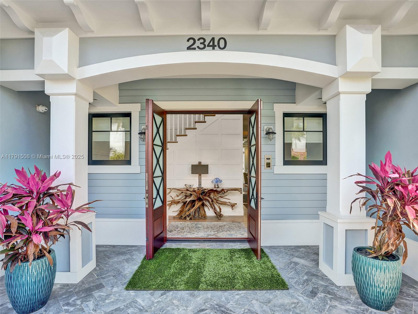 2340 NE 48th St Lighthouse Point, FL 33064