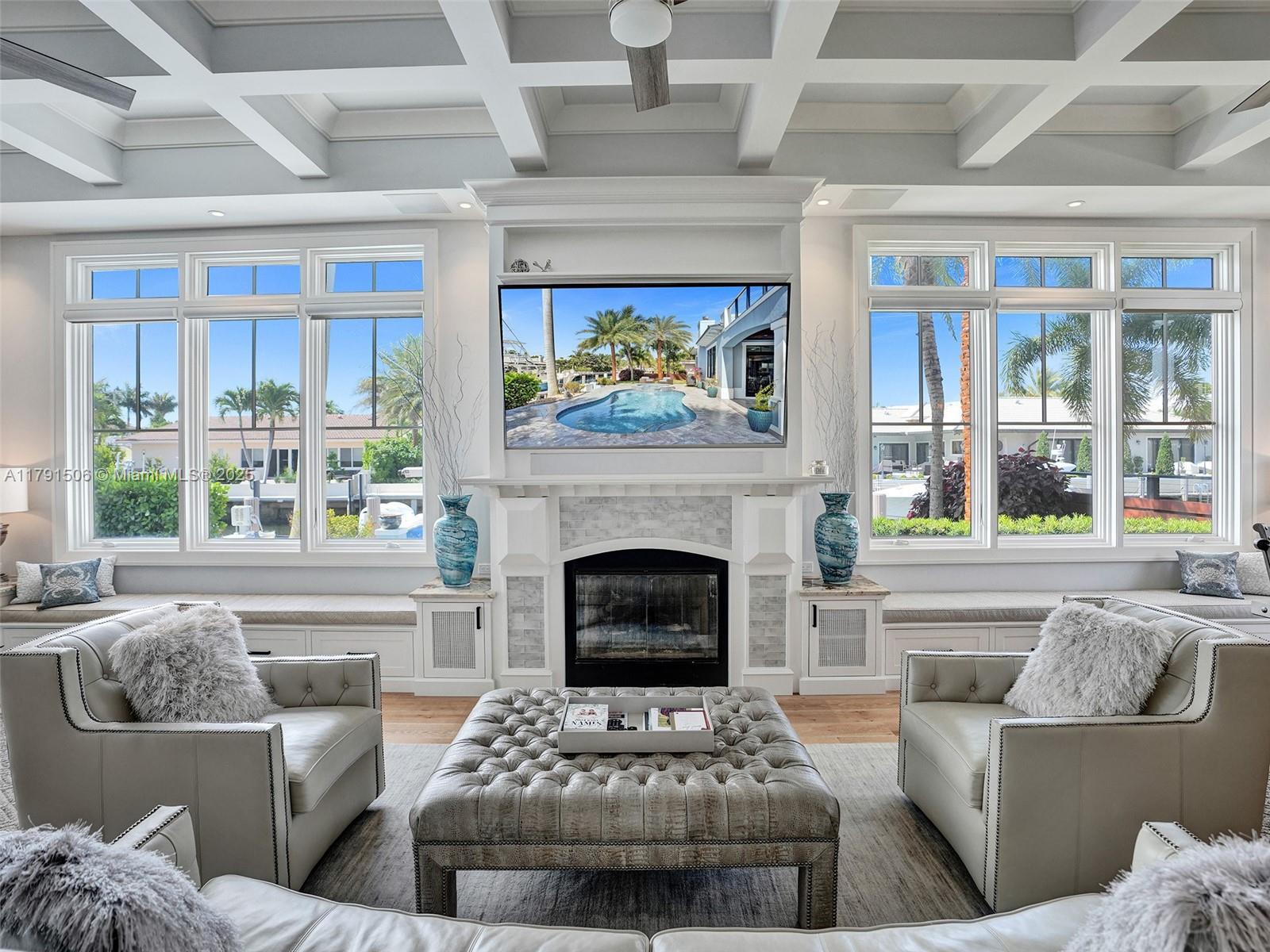 2340 NE 48th St Lighthouse Point, FL 33064