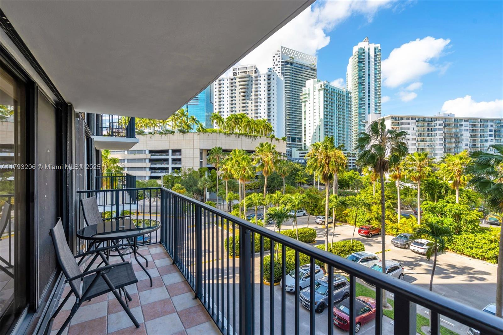 image COSTA BELLA CONDO9