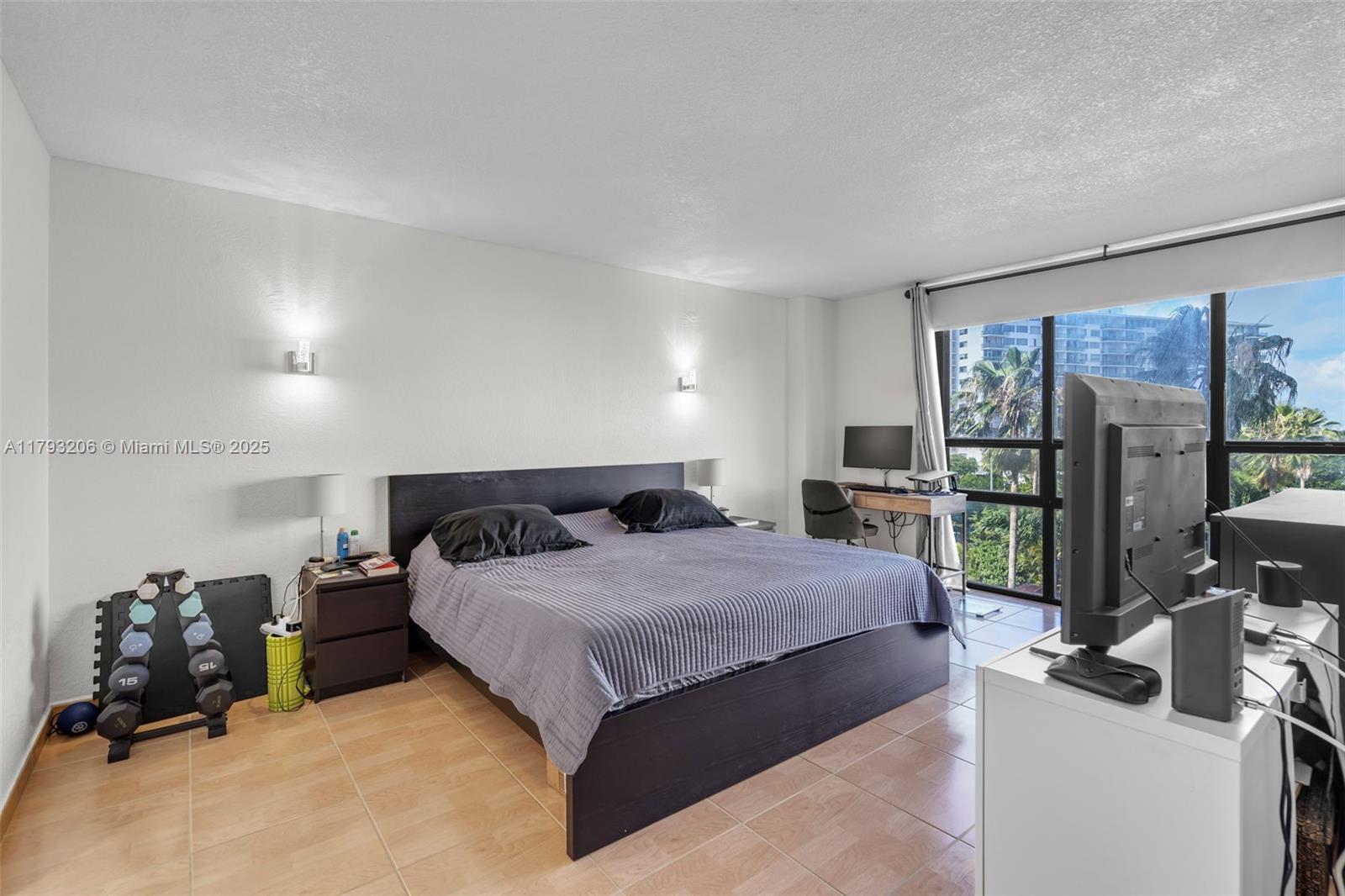 image COSTA BELLA CONDO11