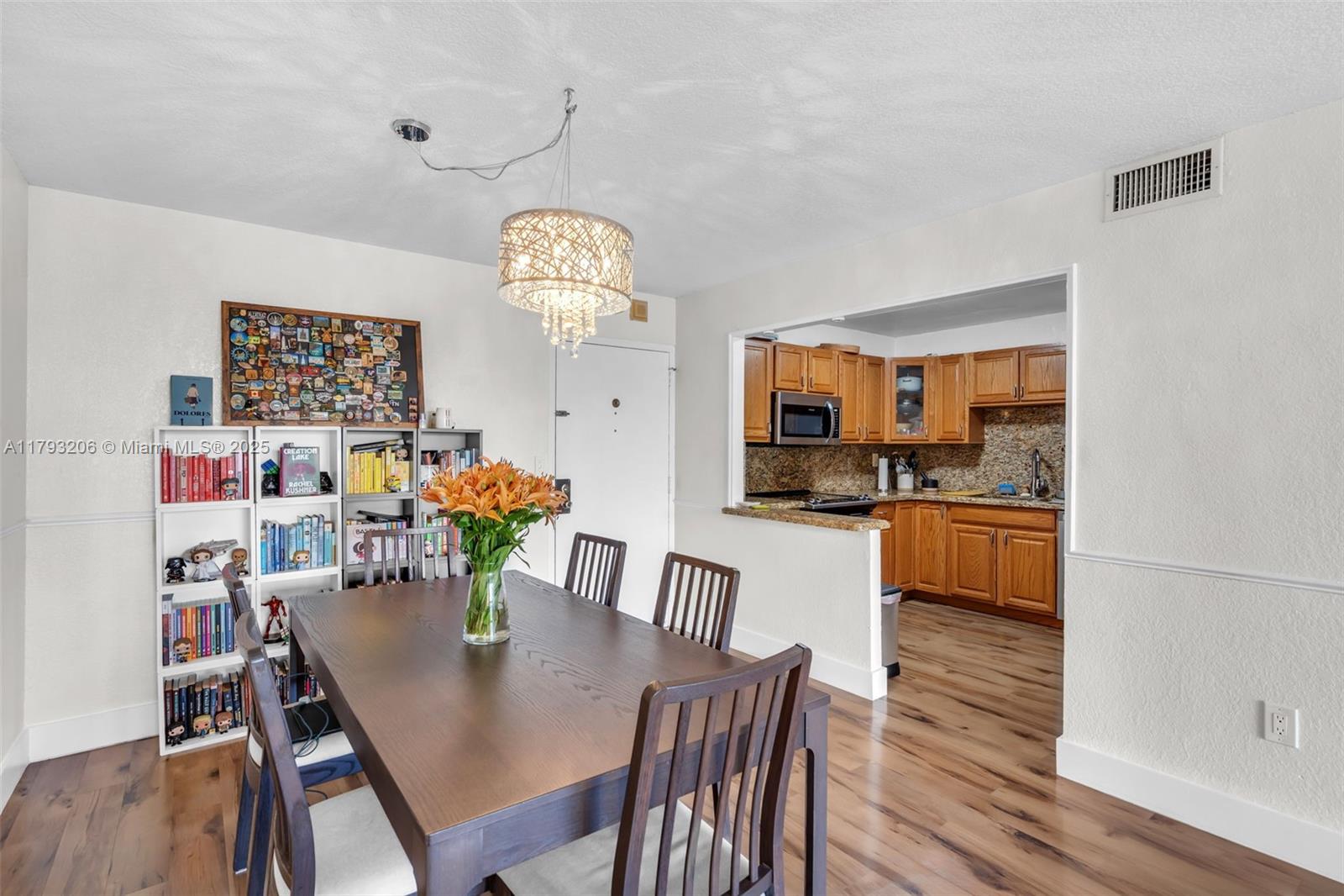 image COSTA BELLA CONDO5