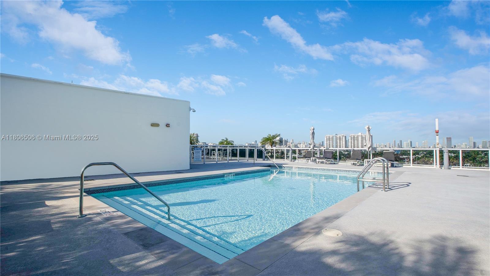 image The Meridian Condo18