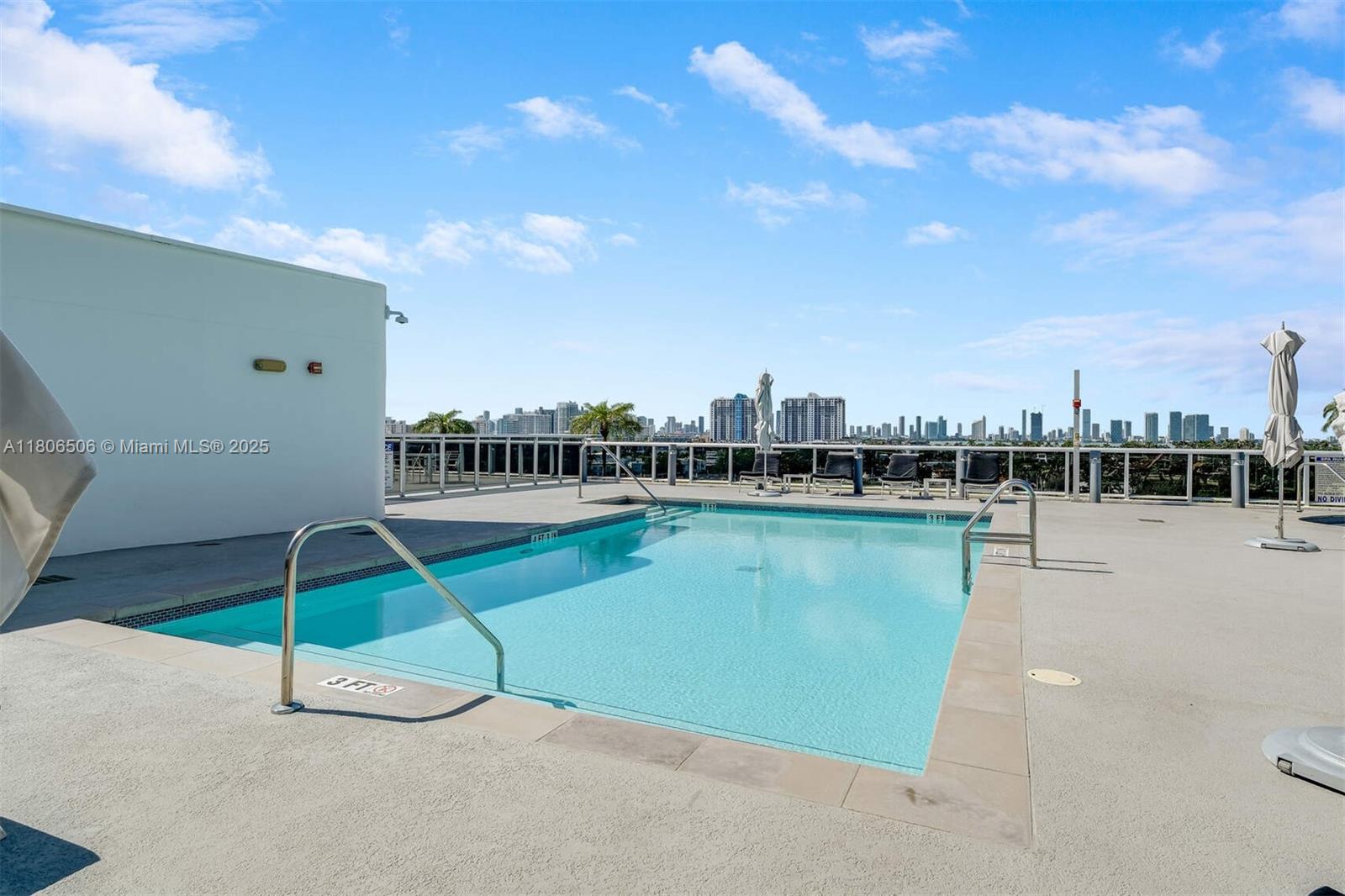 image The Meridian Condo20