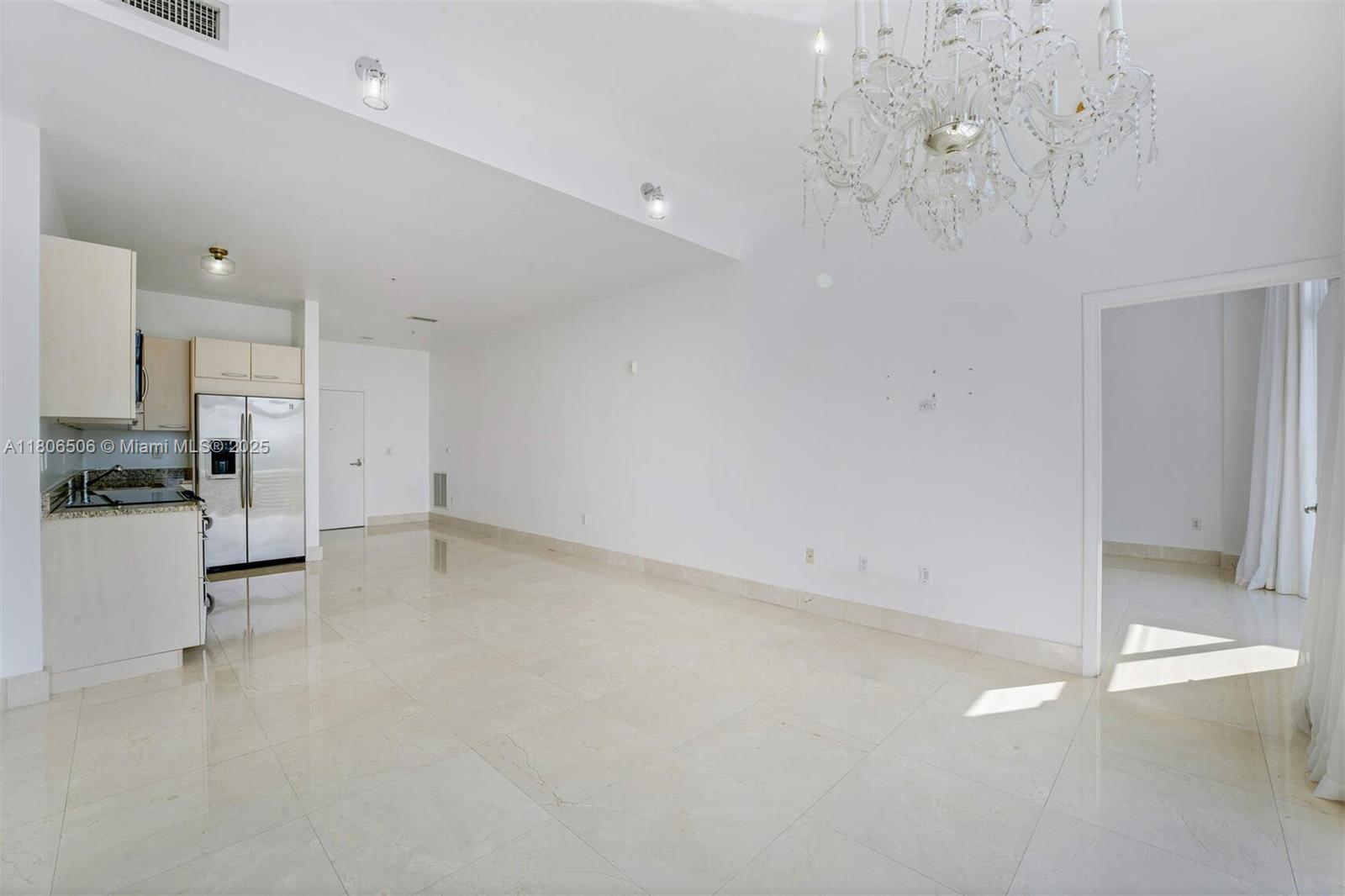 image The Meridian Condo5