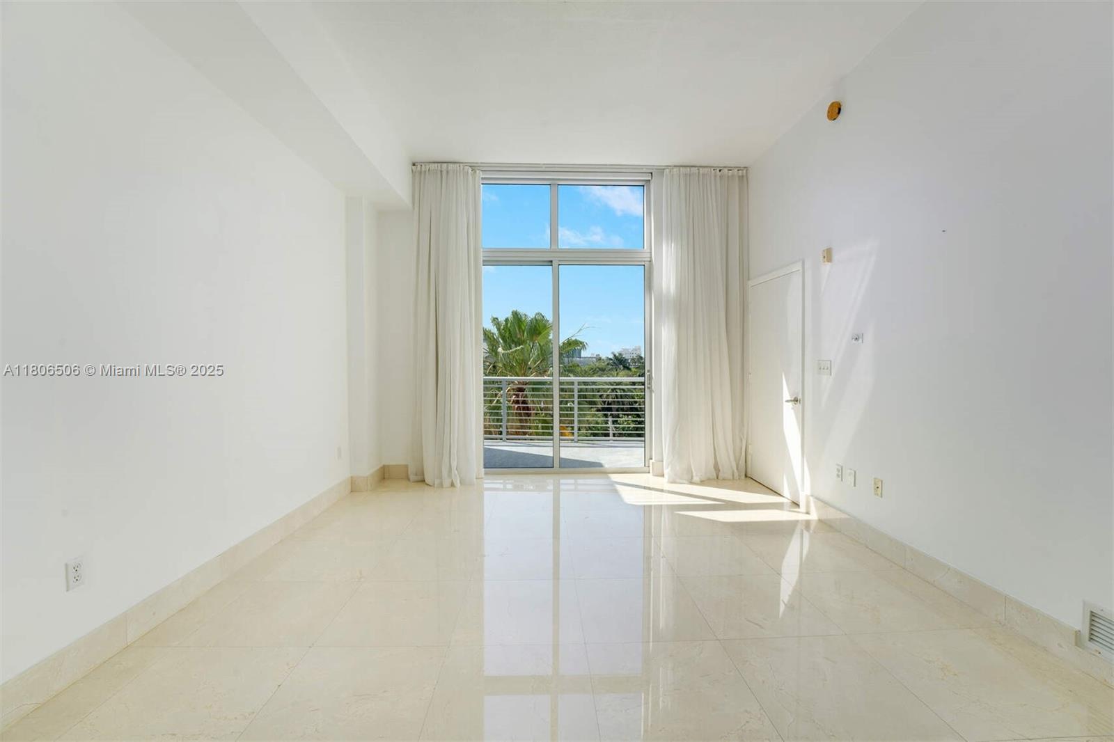 image The Meridian Condo6
