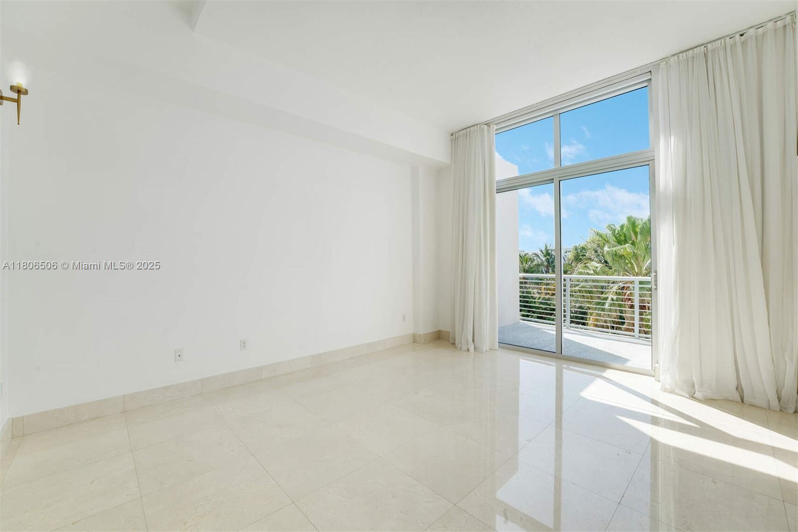 image The Meridian Condo7