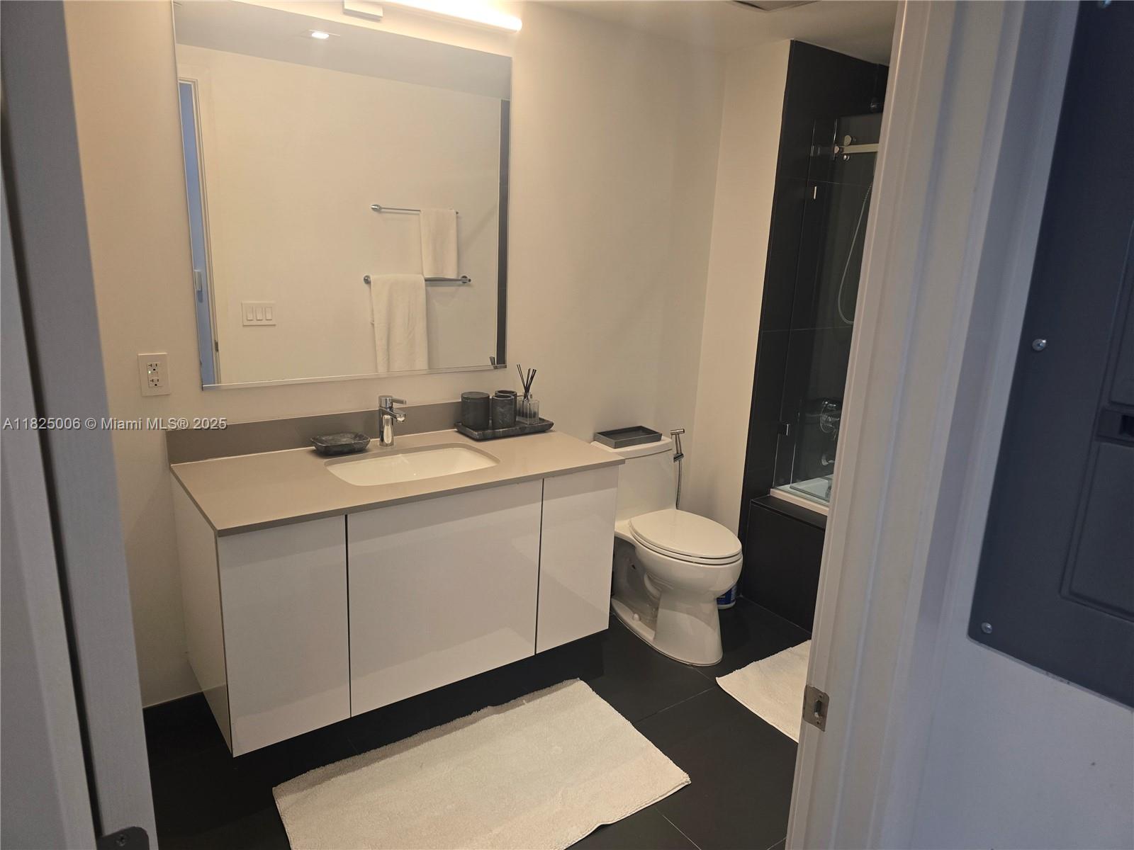 image Canvas Condo13