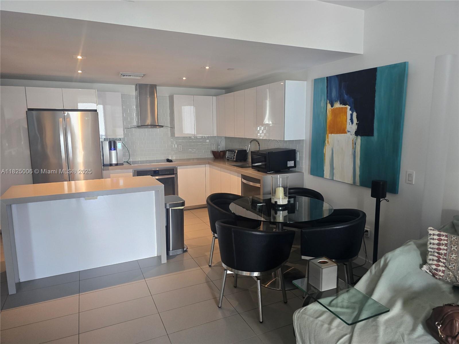 image Canvas Condo18