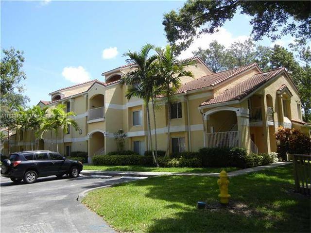 2405 NW 33rd St #1214