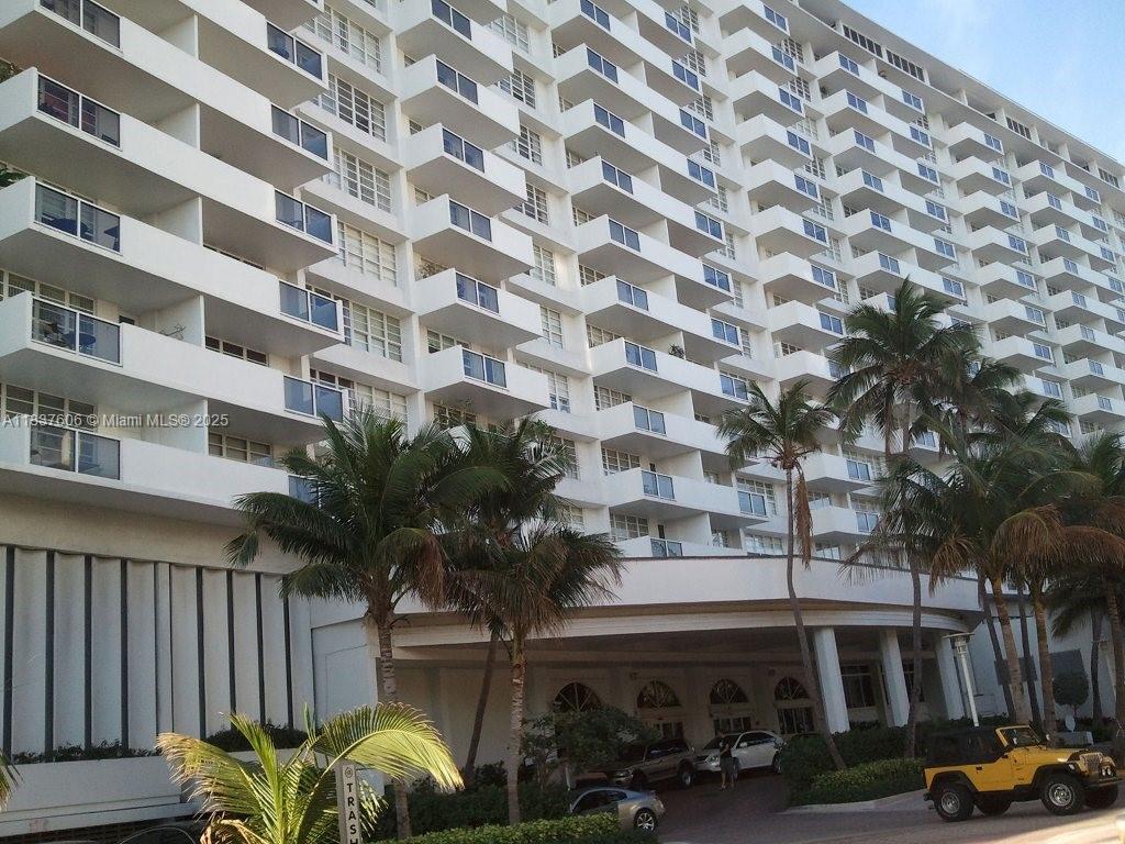 100 Lincoln Rd #1206