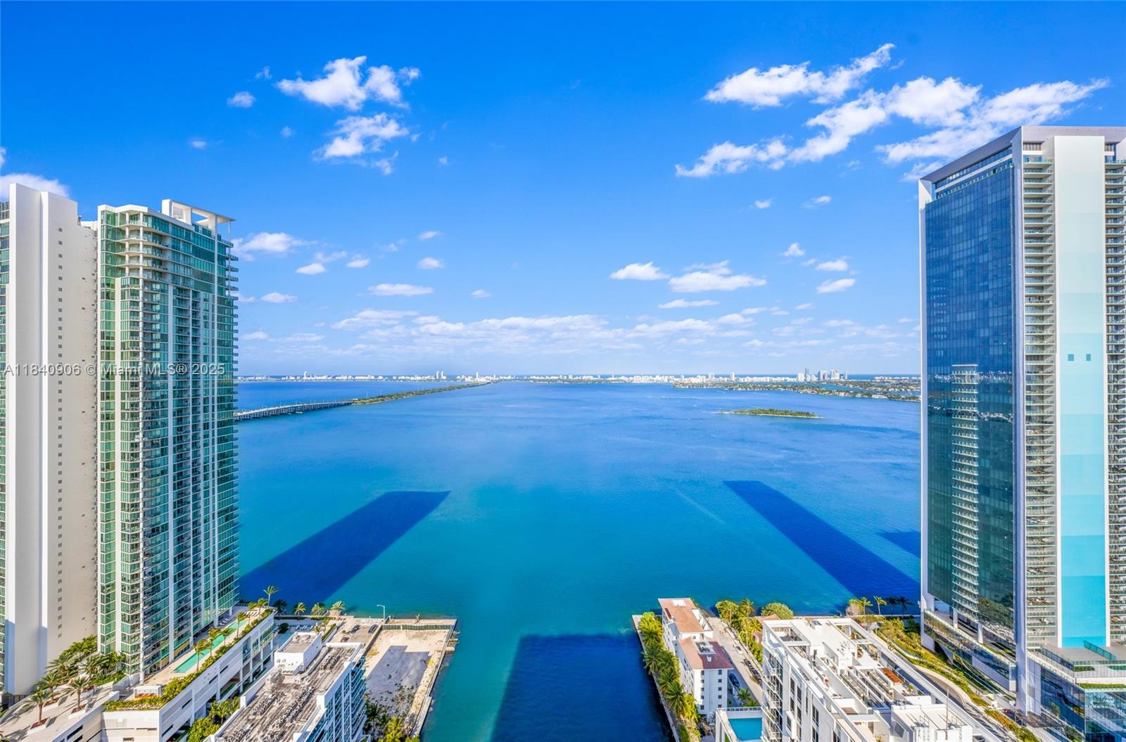 image Icon Bay Condo27