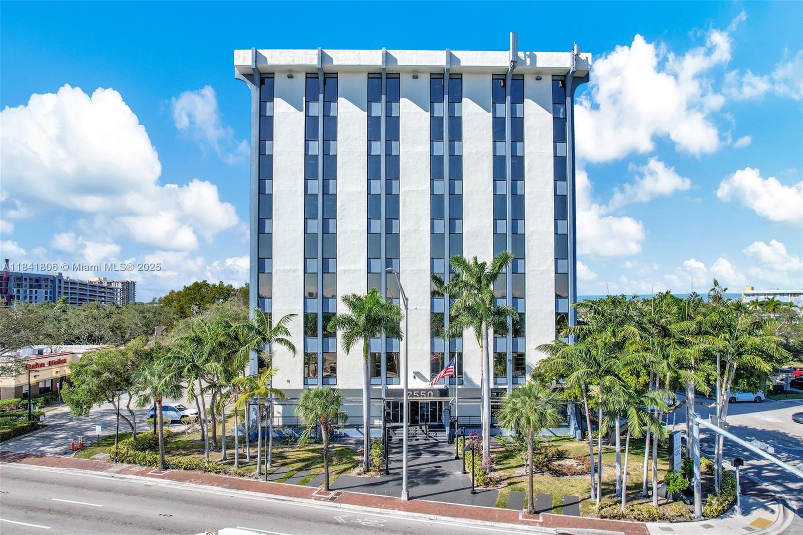 12550 Biscayne Blvd #304B
