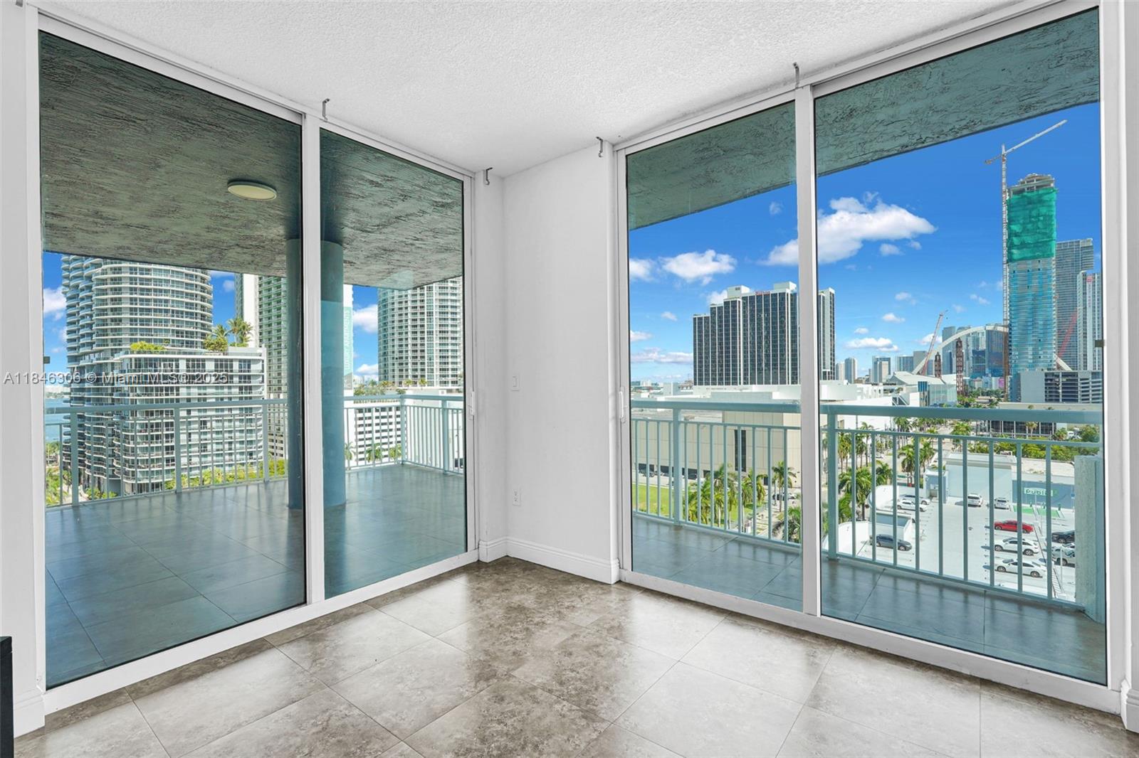 image 1800 Biscayne Plaza1