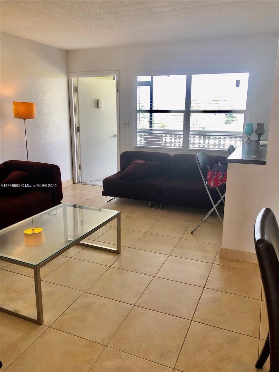 1425 Arthur St #514B