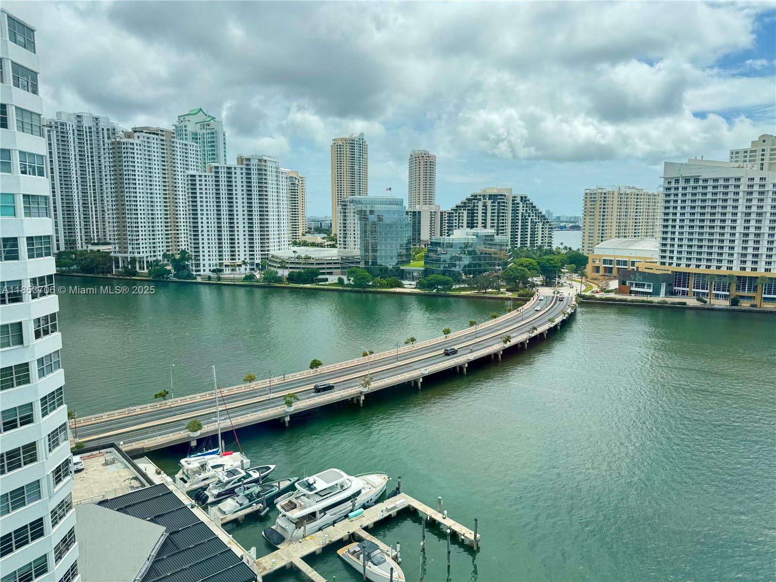 905 Brickell Bay Dr #1631