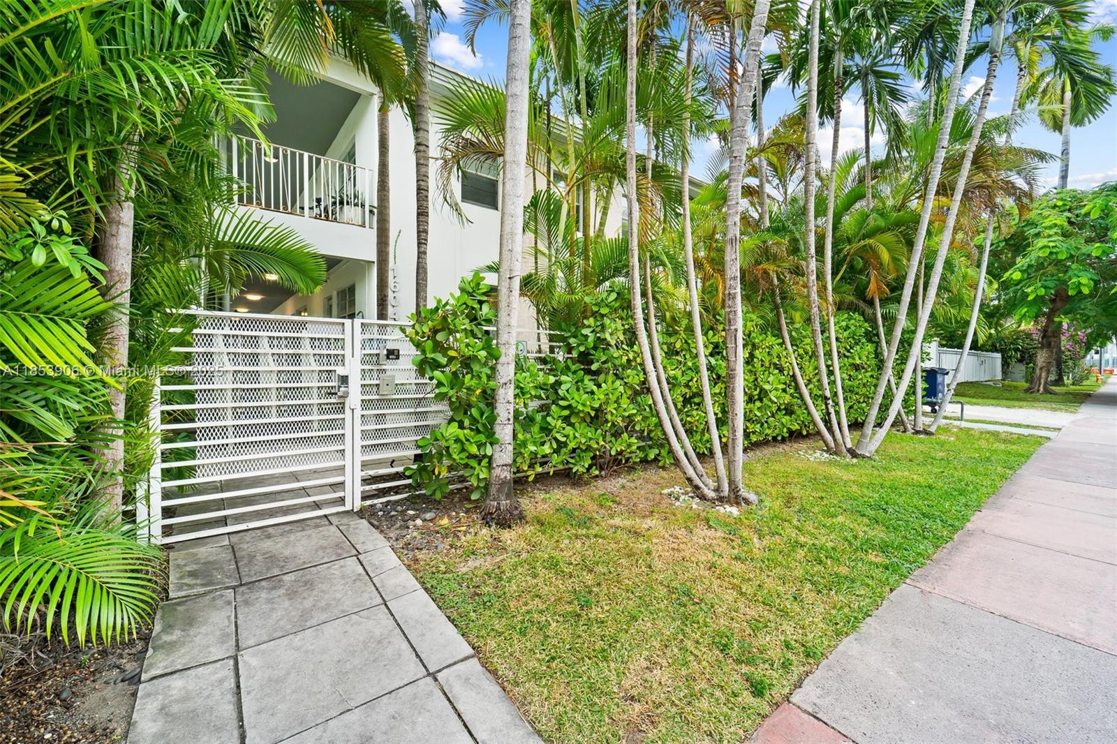 1604 Drexel Ave #203