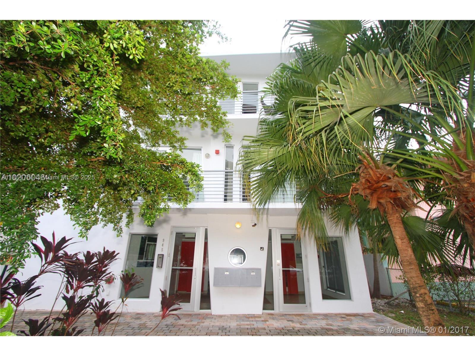 945 Michigan Ave #4