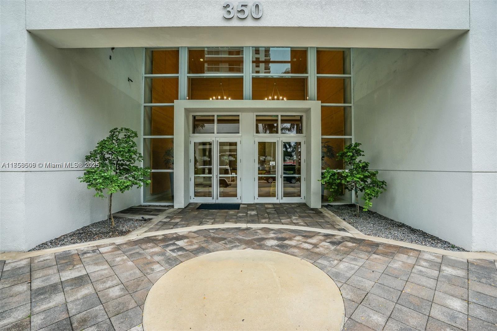 350 NE 24th St #608
