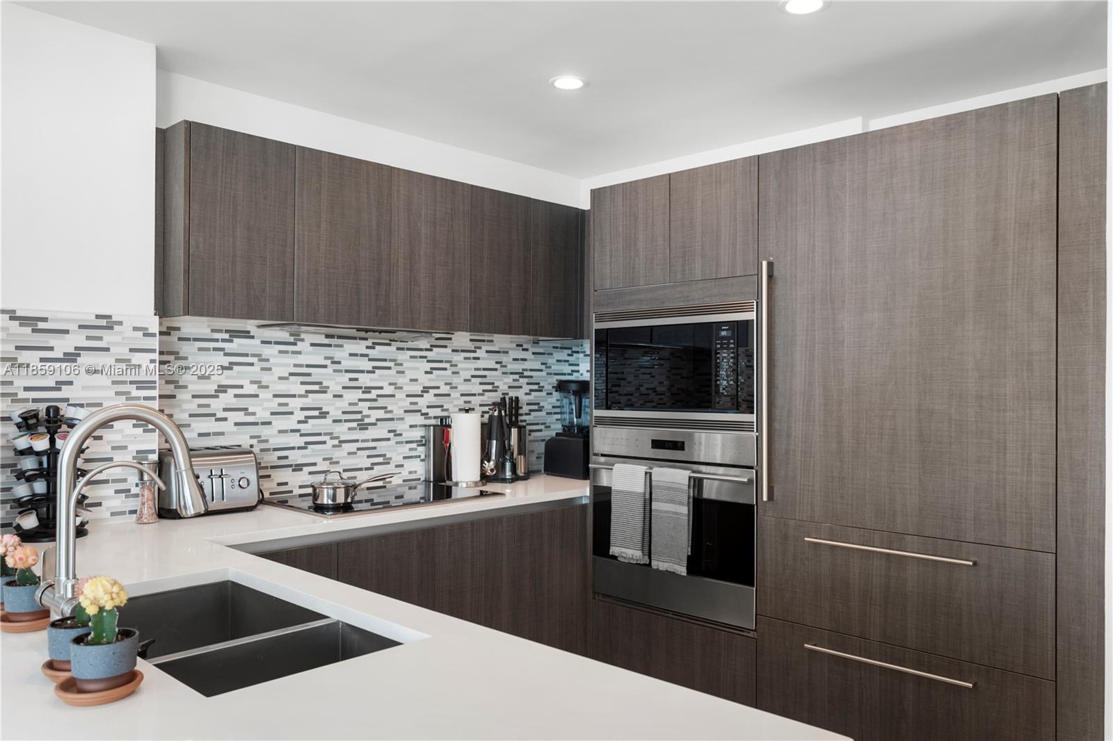 1150 102nd St #706 Bay Harbor Islands, FL 33154