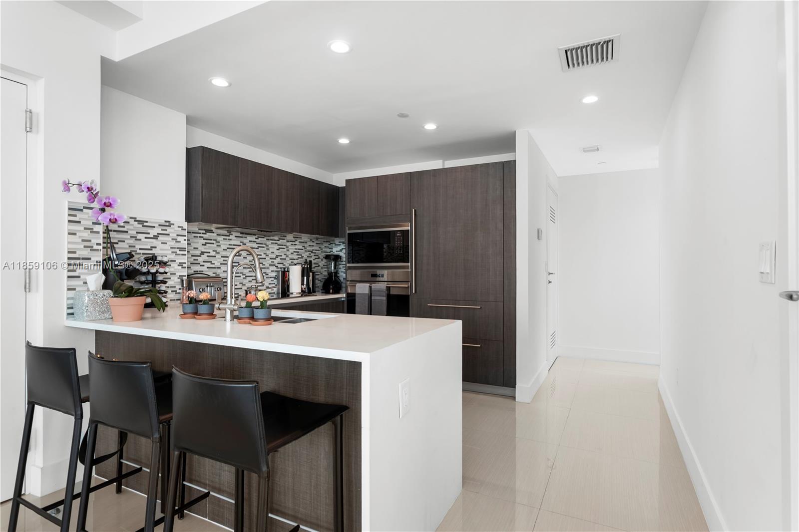 1150 102nd St #706 Bay Harbor Islands, FL 33154