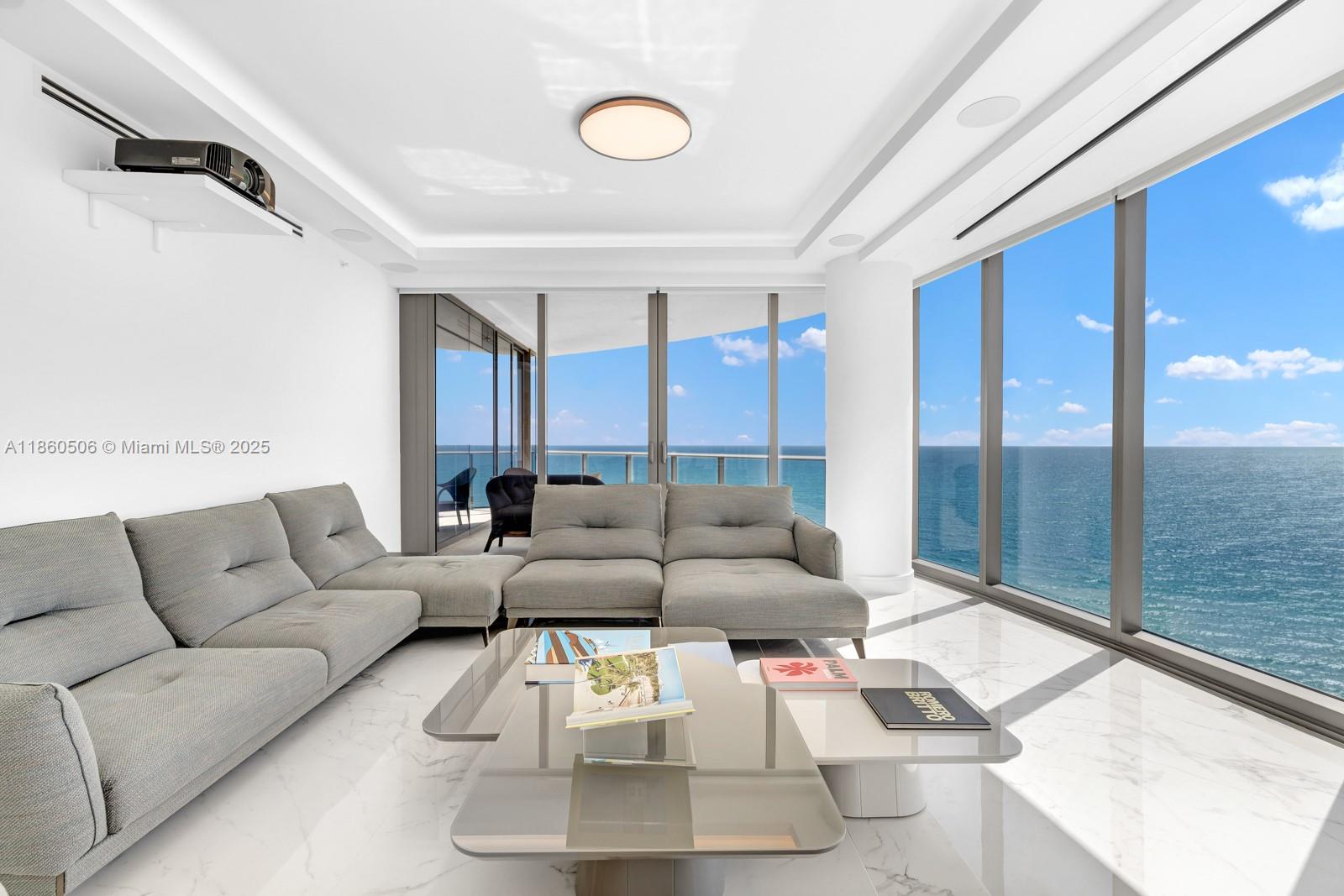 image Ritz Carlton Residences1