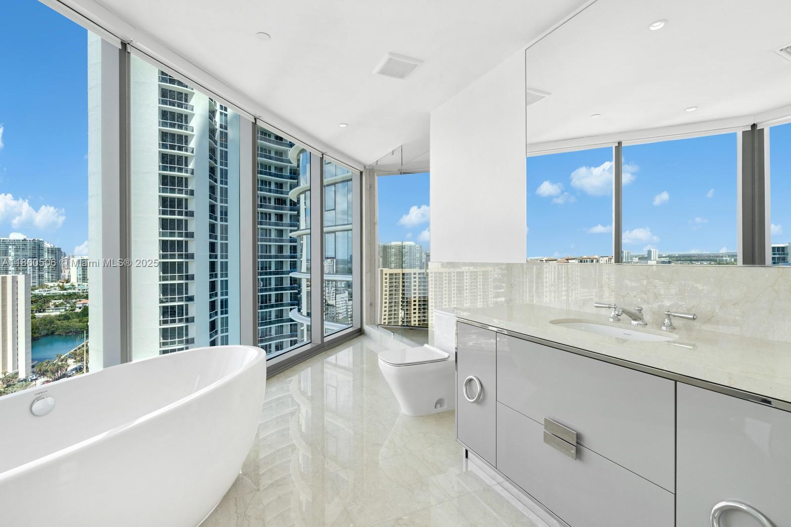 image Ritz Carlton Residences24