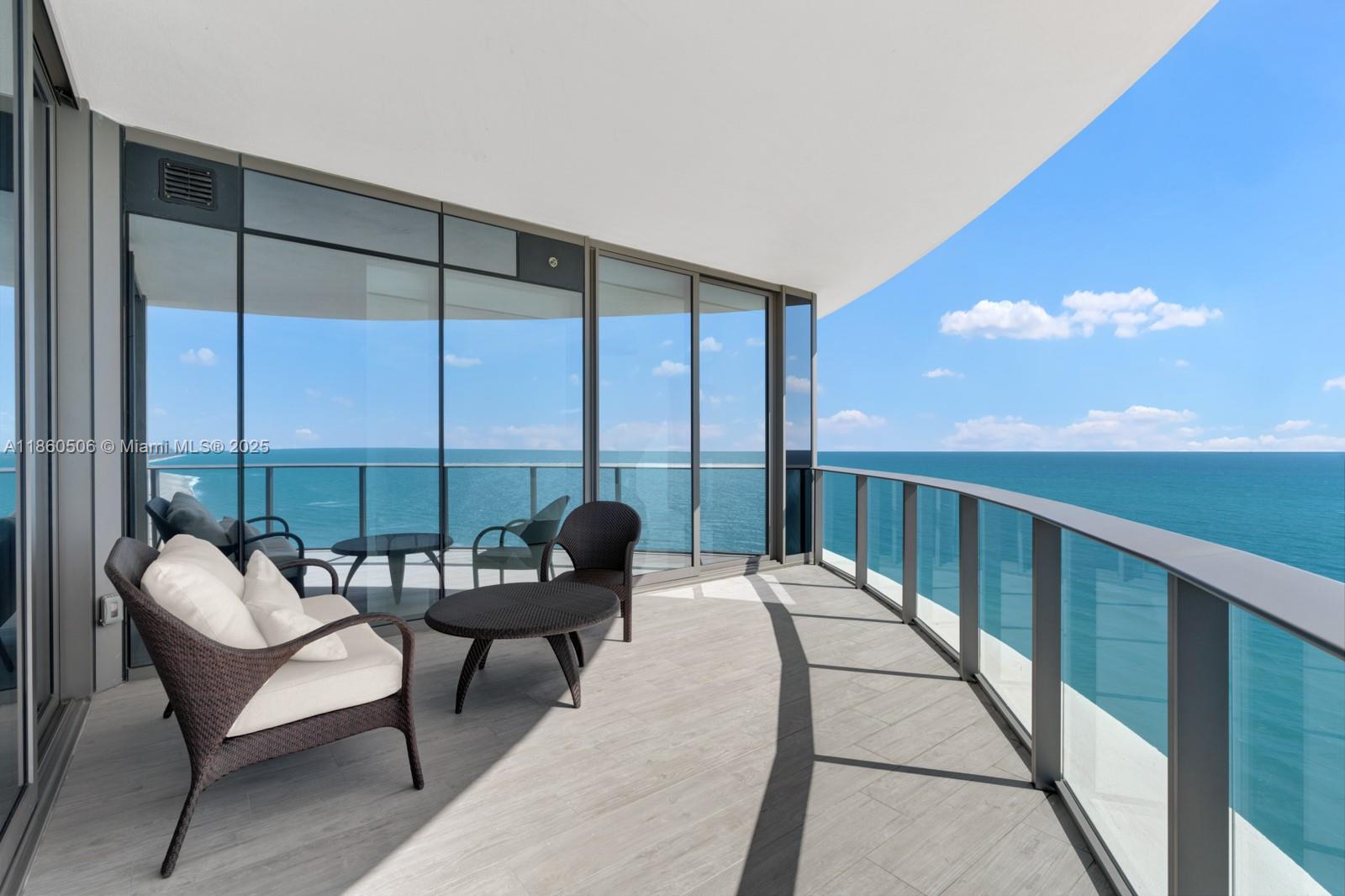 image Ritz Carlton Residences6