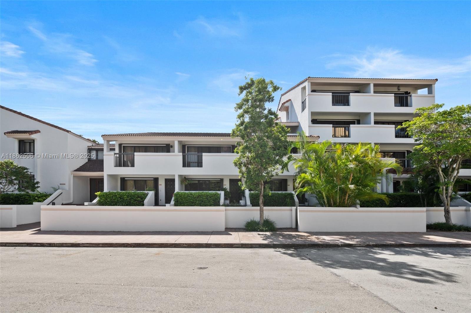 2600 Cardena St #11 Coral Gables, FL 33134